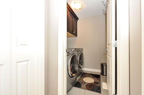 5206 33A Avenue, Camrose, AB - Indoor Photo Showing Laundry Room