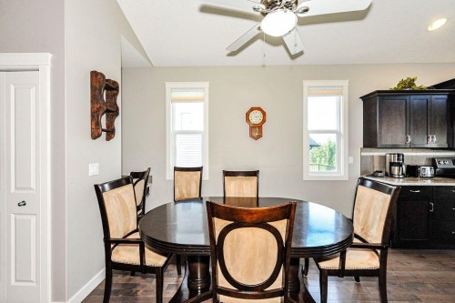 5206 33A Avenue, Camrose, AB - Indoor Photo Showing Dining Room