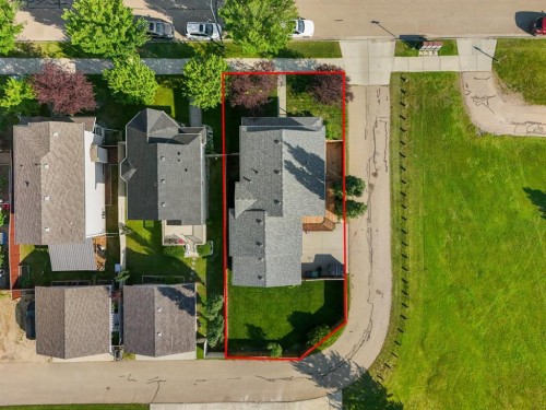 2502 Valleyview Drive, Camrose, AB - Outdoor