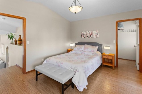 5408 59 Street, Camrose, AB - Indoor Photo Showing Bedroom