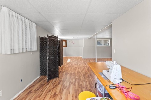 5408 59 Street, Camrose, AB - Indoor Photo Showing Other Room
