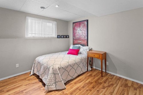 5408 59 Street, Camrose, AB - Indoor Photo Showing Bedroom