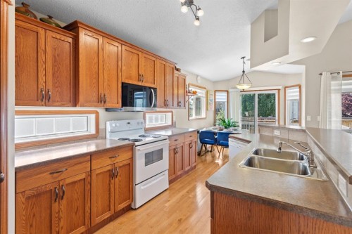 5408 59 Street, Camrose, AB - Indoor Photo Showing Kitchen With Double Sink