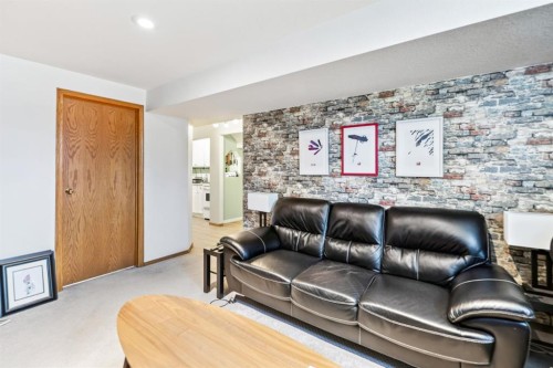 78 Duston Street, Red Deer, AB - Indoor Photo Showing Living Room