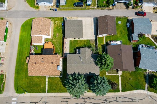 5616 45Th Street, Innisfail, AB - Outdoor With View