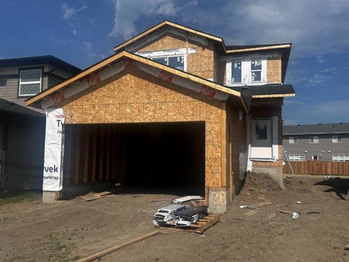 138 Norseman Close  Penhold, AB T4G 0G5