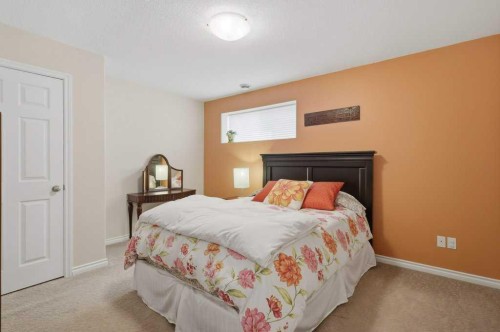 430057 Range Road 22, Rural Ponoka County, AB - Indoor Photo Showing Bedroom