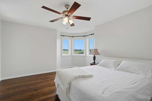 430057 Range Road 22, Rural Ponoka County, AB - Indoor Photo Showing Bedroom