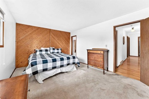3 43 Avenue Close, Lacombe, AB - Indoor Photo Showing Bedroom