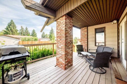 3 43 Avenue Close, Lacombe, AB - Outdoor With Deck Patio Veranda With Exterior