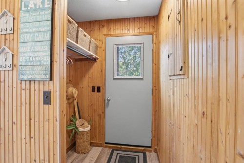 56 Lakeview Avenue, Gull Lake, AB - Indoor Photo Showing Other Room