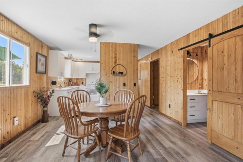 56 Lakeview Avenue, Gull Lake, AB - Indoor Photo Showing Dining Room