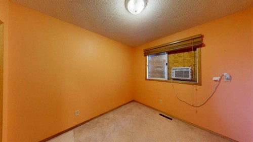 5005 53 Street, Castor, AB - Indoor Photo Showing Other Room