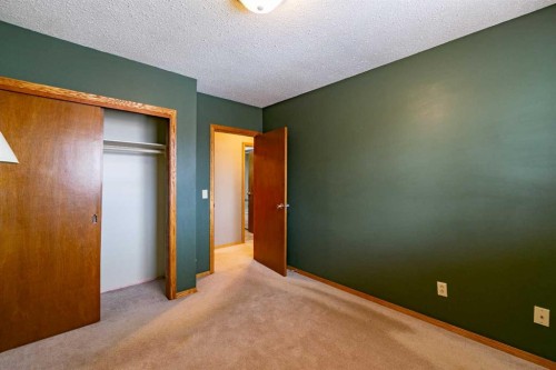 5005 53 Street, Castor, AB - Indoor Photo Showing Other Room