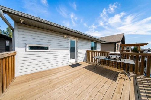 336 Kingston Drive, Red Deer, AB - Outdoor With Deck Patio Veranda With Exterior