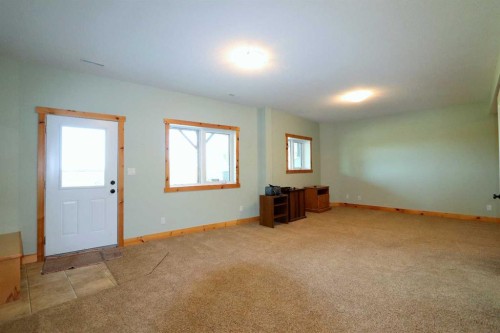 425062 Range Road 250, Rural Ponoka County, AB - Indoor Photo Showing Other Room