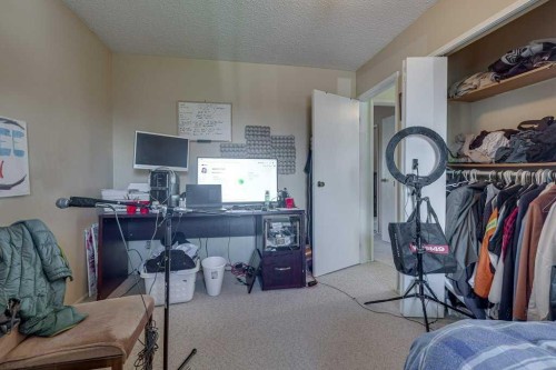 165 Greig Drive, Red Deer, AB - Indoor