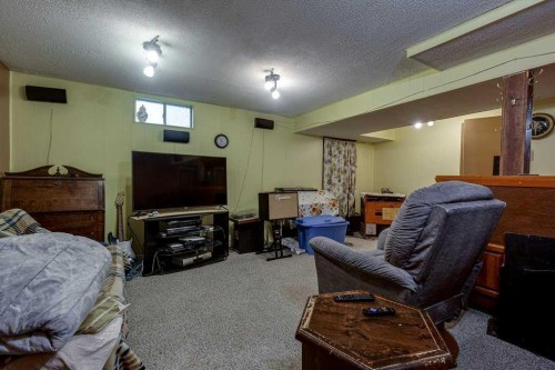 165 Greig Drive, Red Deer, AB - Indoor