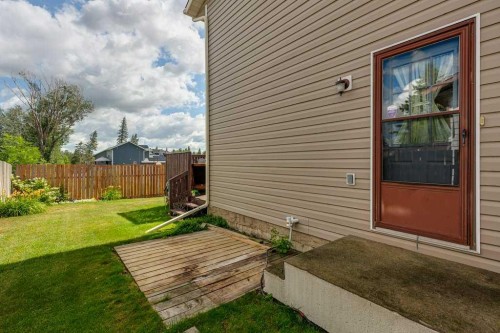 165 Greig Drive, Red Deer, AB - Outdoor
