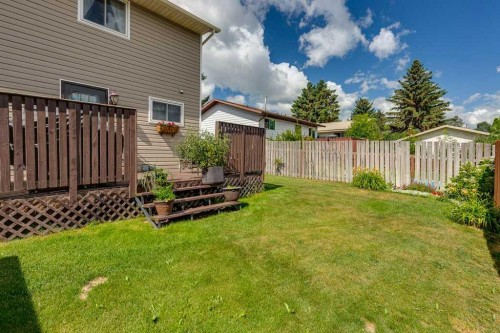 165 Greig Drive, Red Deer, AB - Outdoor