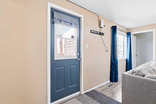 17-829 20 Street, Spruce View, AB - Indoor