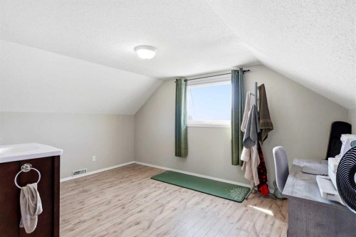 17-829 20 Street, Spruce View, AB - Indoor