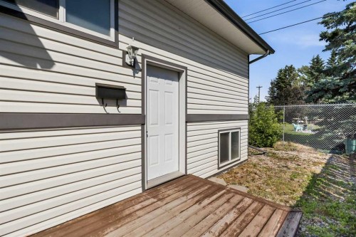 17-829 20 Street, Spruce View, AB - Outdoor With Deck Patio Veranda With Exterior
