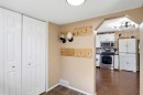 17-829 20 Street, Spruce View, AB  - Indoor Photo Showing Kitchen 