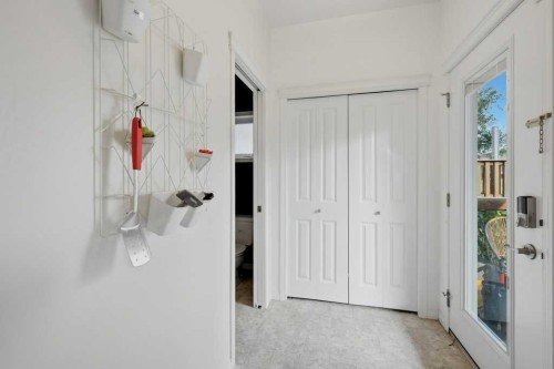 21 Regatta Way, Sylvan Lake, AB - Indoor
