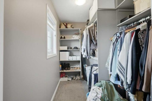21 Regatta Way, Sylvan Lake, AB - Indoor With Storage