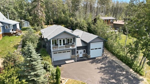 707 Elk Street, Sunbreaker Cove, AB - Outdoor