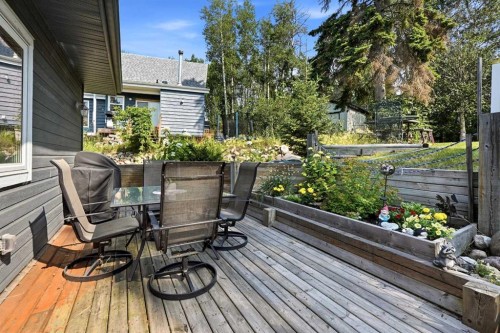 707 Elk Street, Sunbreaker Cove, AB - Outdoor With Deck Patio Veranda With Exterior