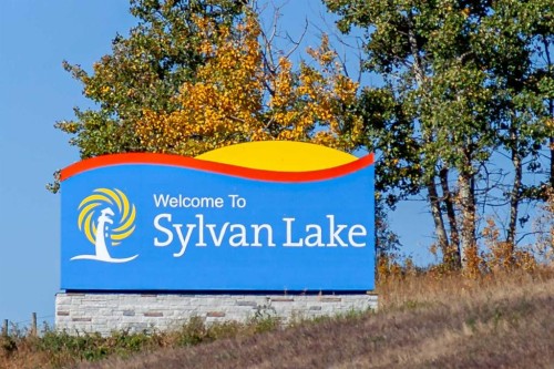 85 Gray Close, Sylvan Lake, AB - Outdoor With View