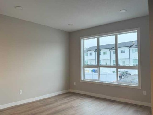 85 Gray Close, Sylvan Lake, AB - Indoor Photo Showing Other Room