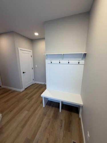 85 Gray Close, Sylvan Lake, AB - Indoor Photo Showing Other Room