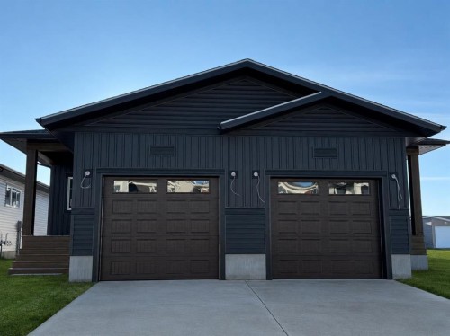 83 Gray Close, Sylvan Lake, AB - Outdoor