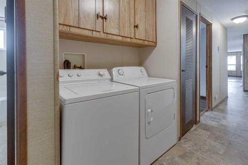 71 Parkside Avenue, Red Deer, AB 
