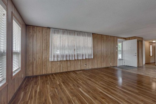 71 Parkside Avenue, Red Deer, AB 