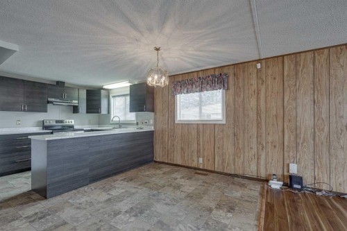 71 Parkside Avenue, Red Deer, AB 