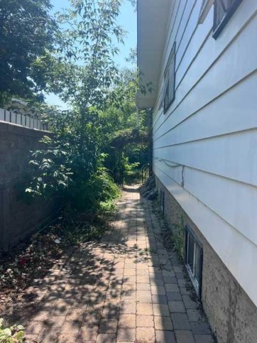 39 Nolan, Red Deer, AB - Outdoor