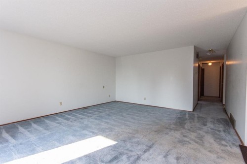 1910 26 Avenue, Delburne, AB - Indoor Photo Showing Other Room