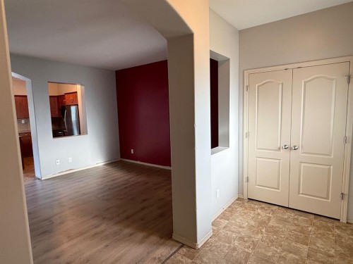 74 Parkway Drive, Blackfalds, AB - Indoor Photo Showing Other Room