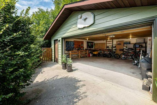 65 Hart Crescent South, Red Deer, AB - Outdoor