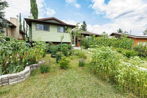 65 Hart Crescent South, Red Deer, AB - Outdoor