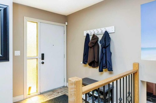 65 Hart Crescent South, Red Deer, AB - Indoor Photo Showing Other Room