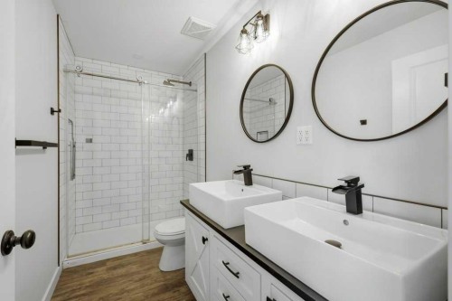 93 Valley Crescent, Blackfalds, AB - Indoor Photo Showing Bathroom