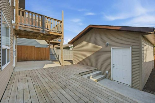 93 Valley Crescent, Blackfalds, AB - Outdoor With Deck Patio Veranda With Exterior