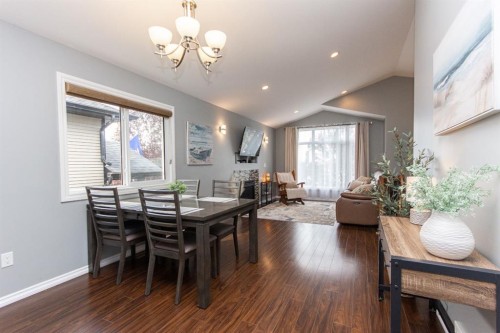 52 Almond Crescent, Blackfalds, AB - Indoor Photo Showing Dining Room