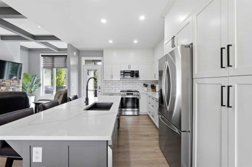 362 Webster Drive, Red Deer, AB - Indoor Photo Showing Kitchen With Double Sink With Upgraded Kitchen