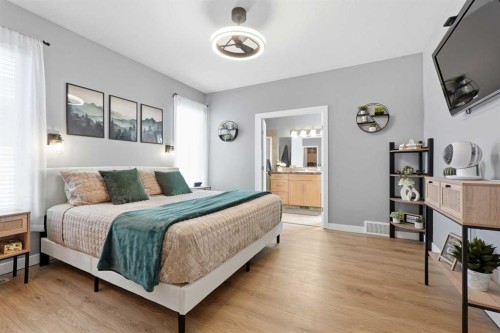 362 Webster Drive, Red Deer, AB - Indoor Photo Showing Bedroom